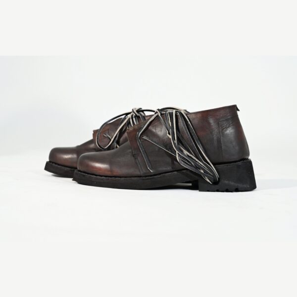 Genuine leather dark brown artisanal footwear - 10% Off