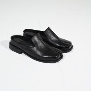 The Noir Artisan Tabi Leather Mules